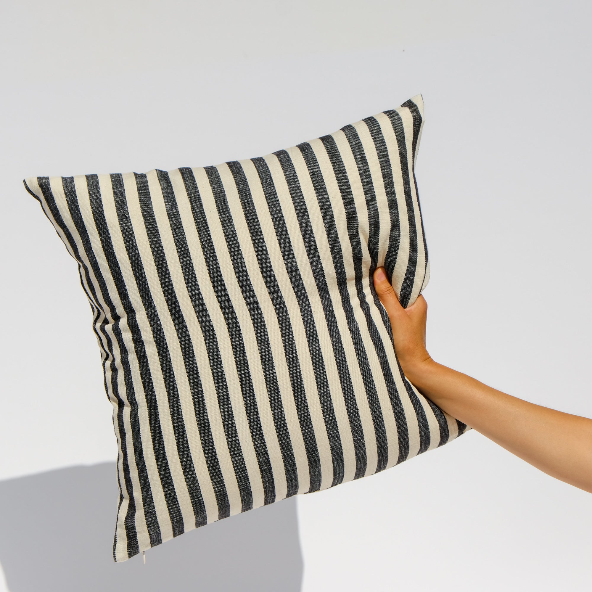 NIGHT Yastık Kılıfı image 1