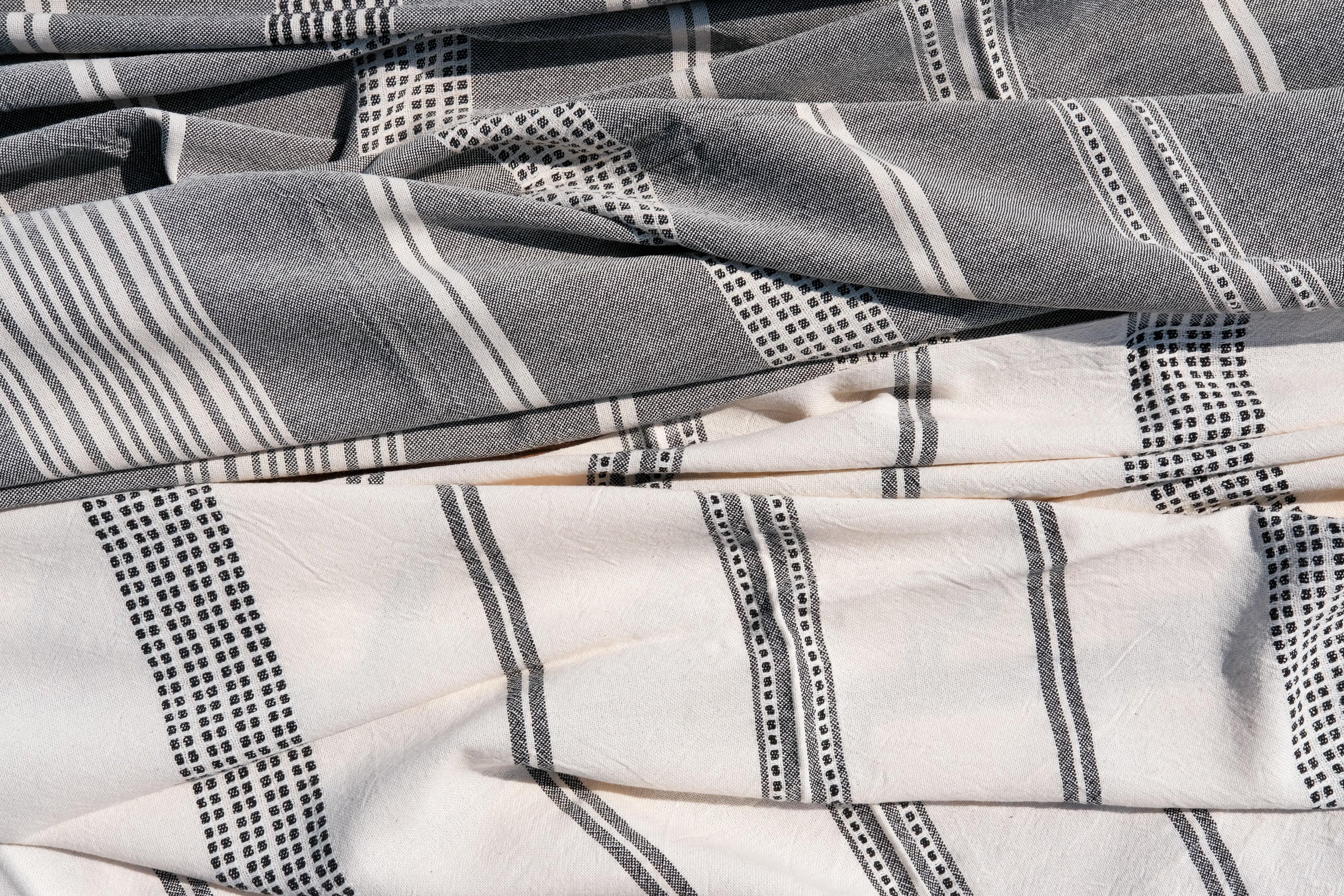 CHARM El Dokuması Peştemal, Siyah Beyaz image 8