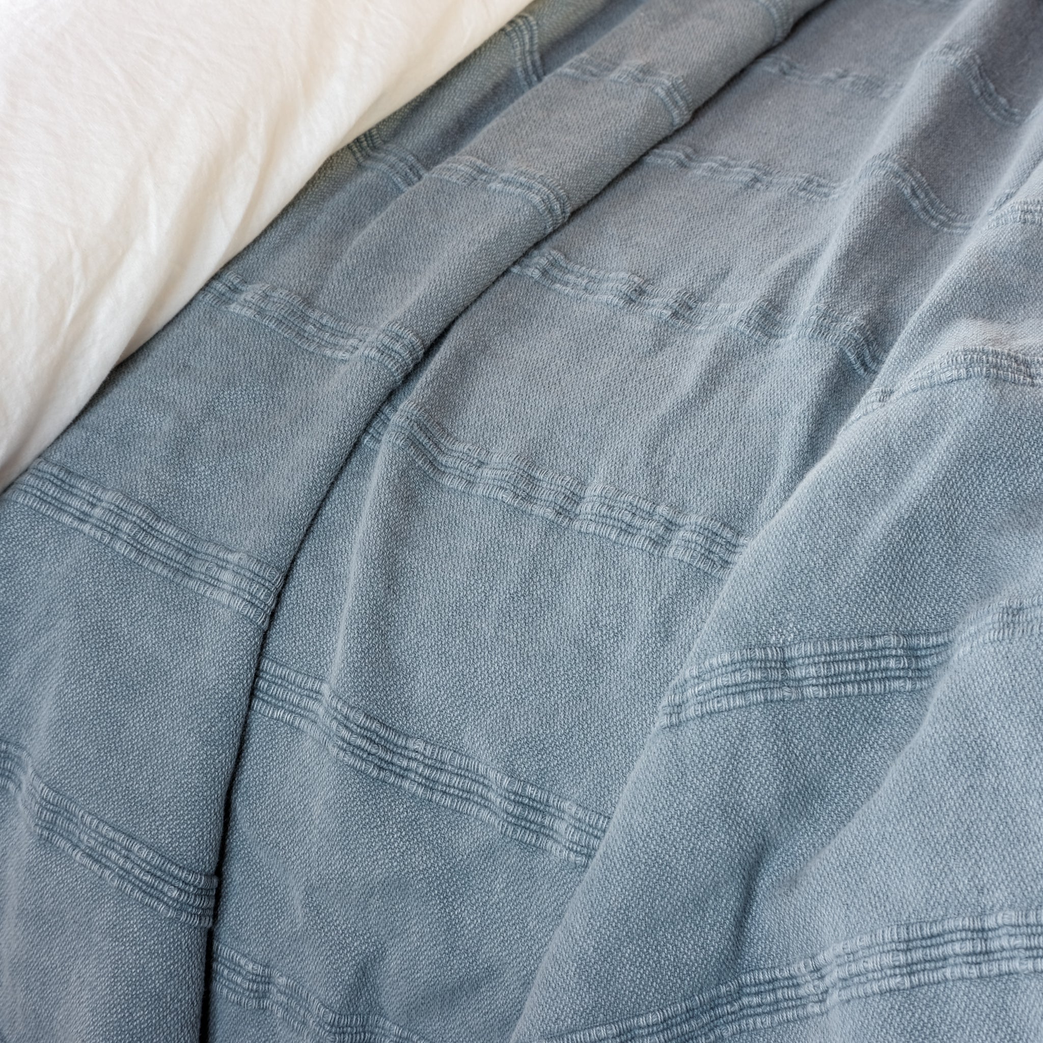 SERENE Yatak Örtüsü | Krem, Taşlanmış image 3