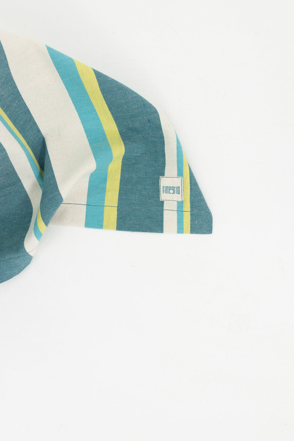 The Hues #4 Yatak Örtüsü – Sınırlı Sayıda El Yapımı Konfor image 4