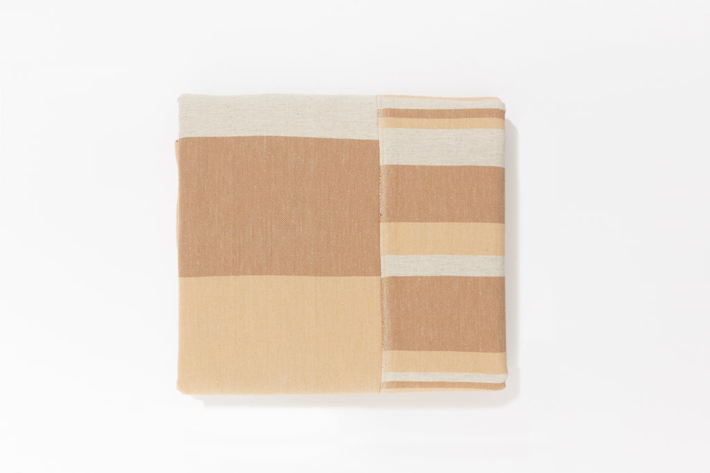 The Hues #2 Yatak Örtüsü – Sınırlı Sayıda El Yapımı Konfor image 3