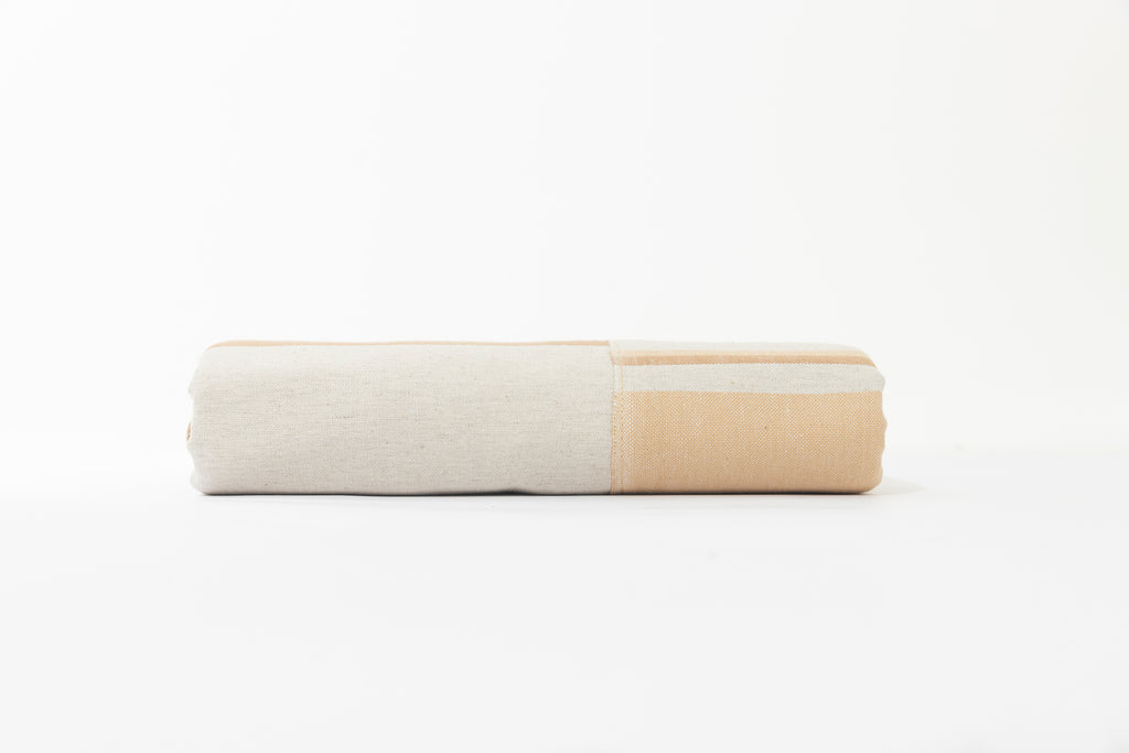 The Hues #2 Yatak Örtüsü – Sınırlı Sayıda El Yapımı Konfor image 4