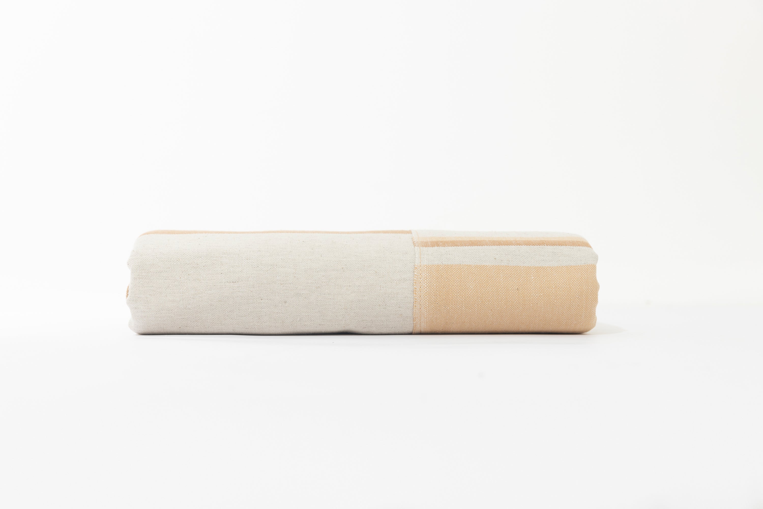 The Hues #2 Yatak Örtüsü – Sınırlı Sayıda El Yapımı Konfor image 4