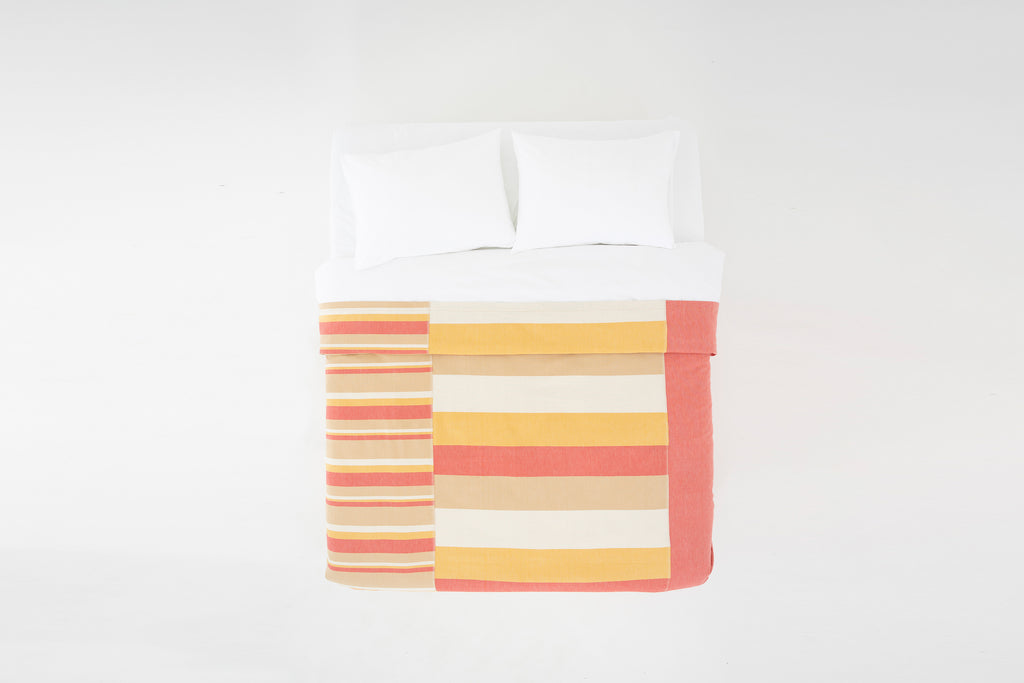 The Hues #1 Yatak Örtüsü – Sınırlı Sayıda El Yapımı Konfor image 1