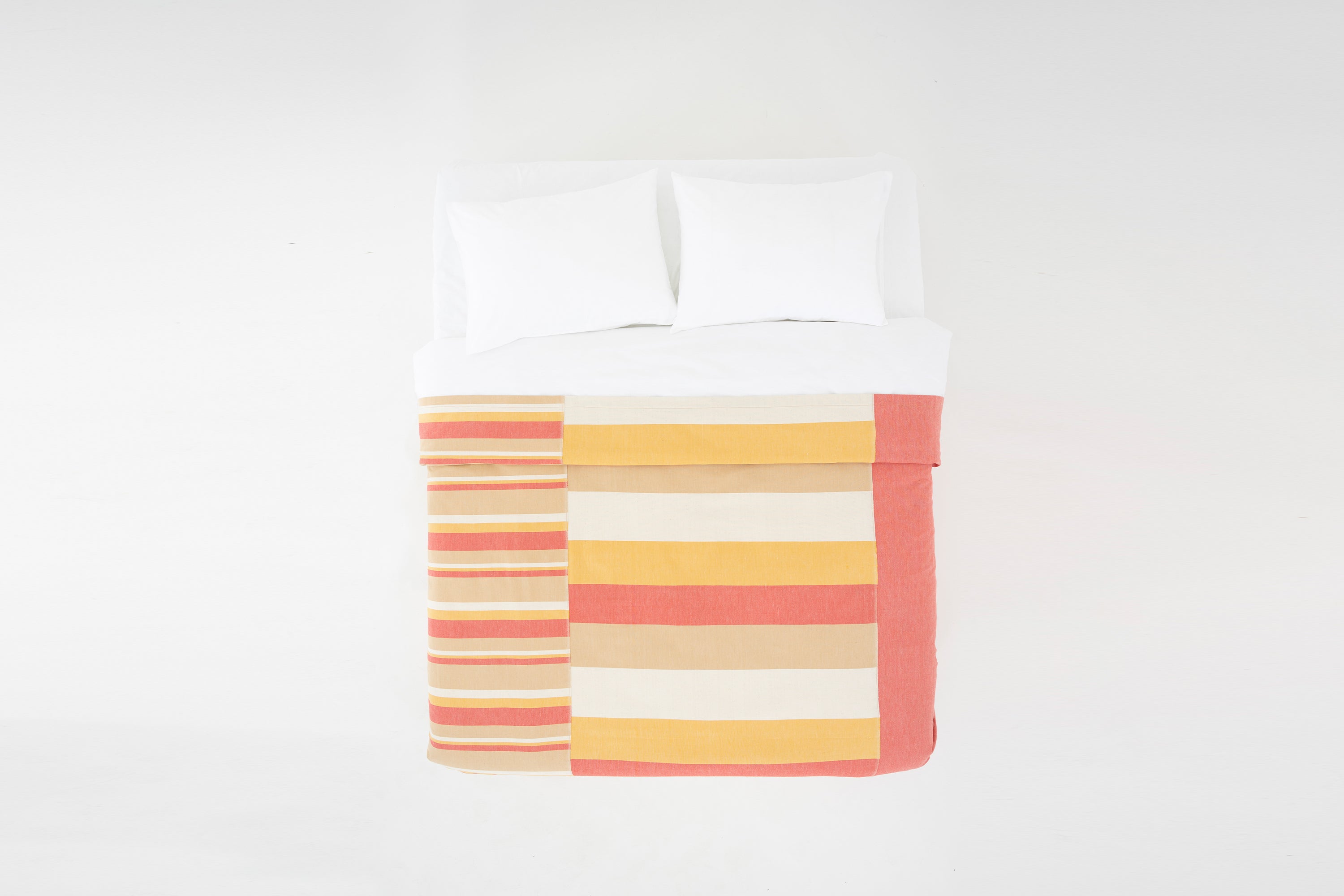 The Hues #1 Yatak Örtüsü – Sınırlı Sayıda El Yapımı Konfor image 1