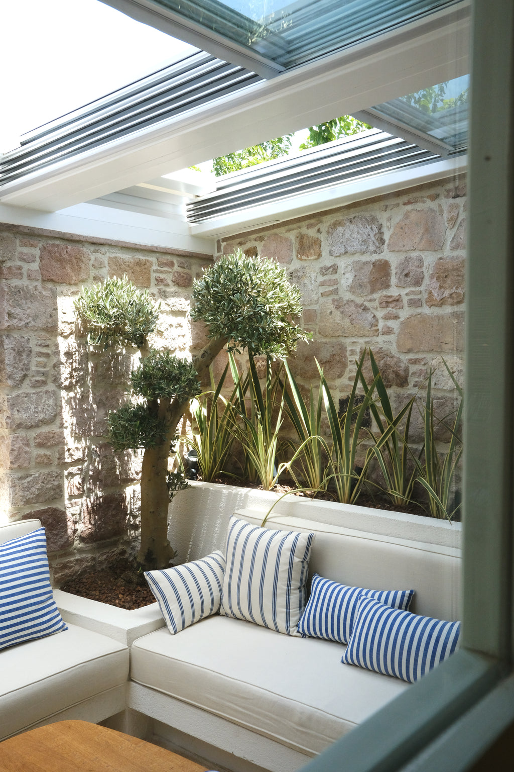 SAKS Yastık Kılıfı image 1