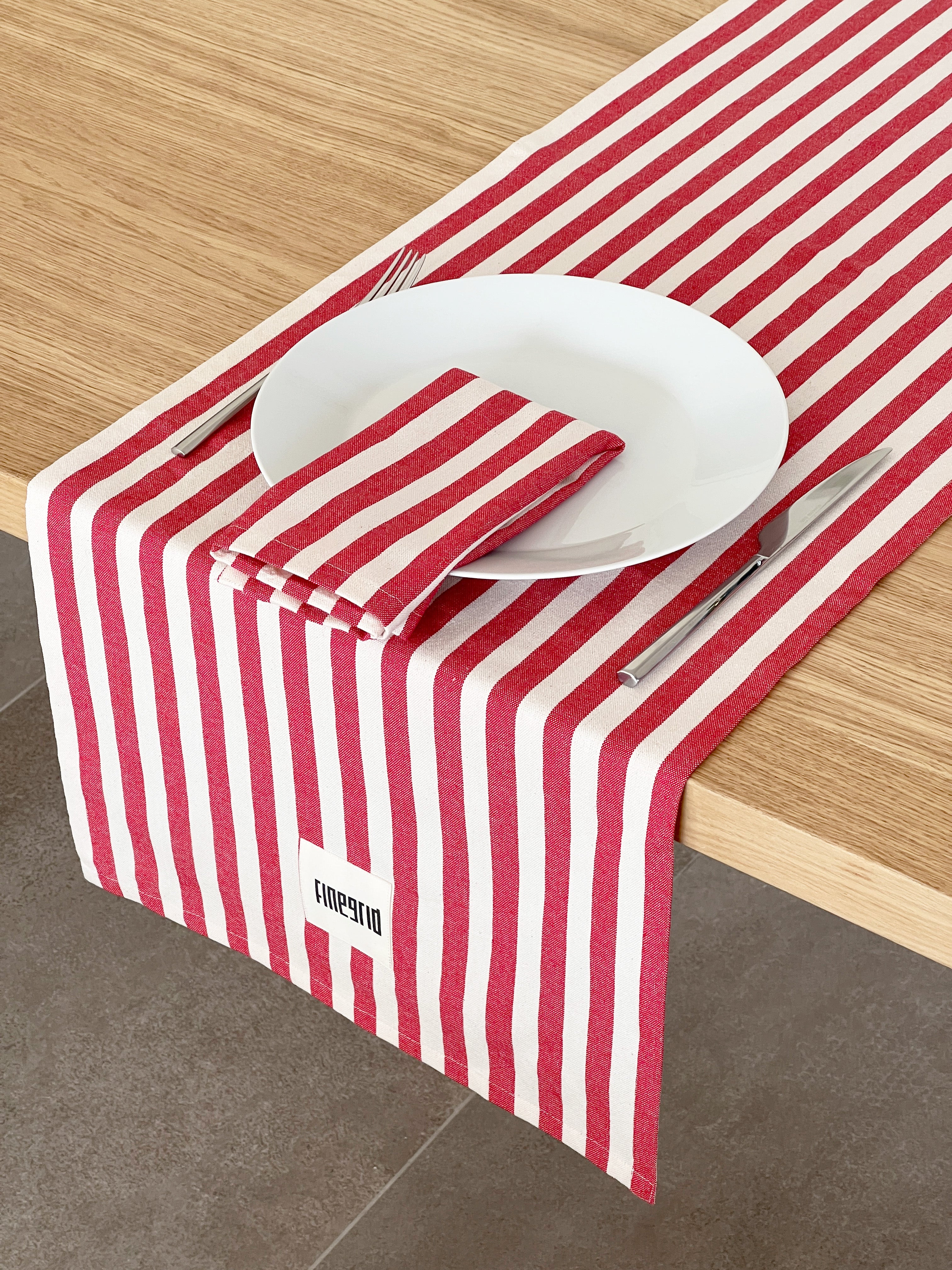 DAY Runner | Kırmızı çizgili