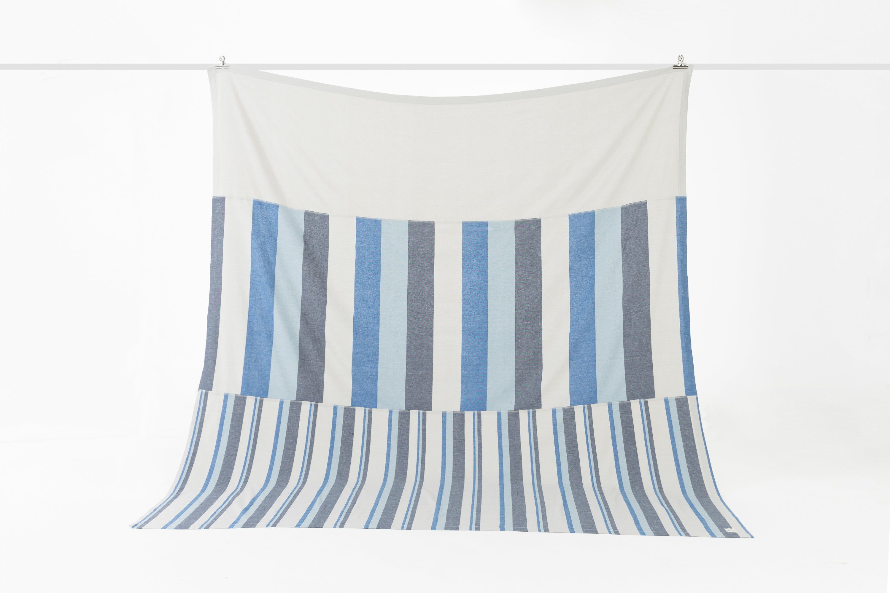 The Hues #5 Yatak Örtüsü – Sınırlı Sayıda El Yapımı Konfor image 6