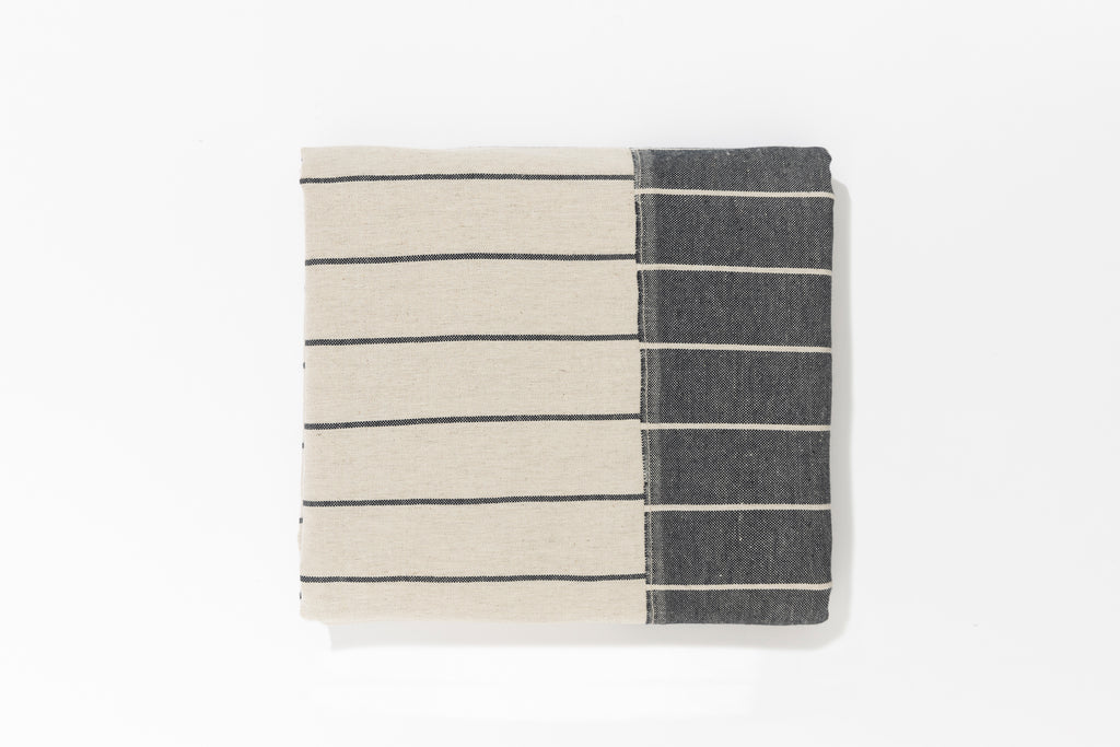 The Hues #8 Yatak Örtüsü –Sınırlı Sayıda El Yapımı Konfor image 5