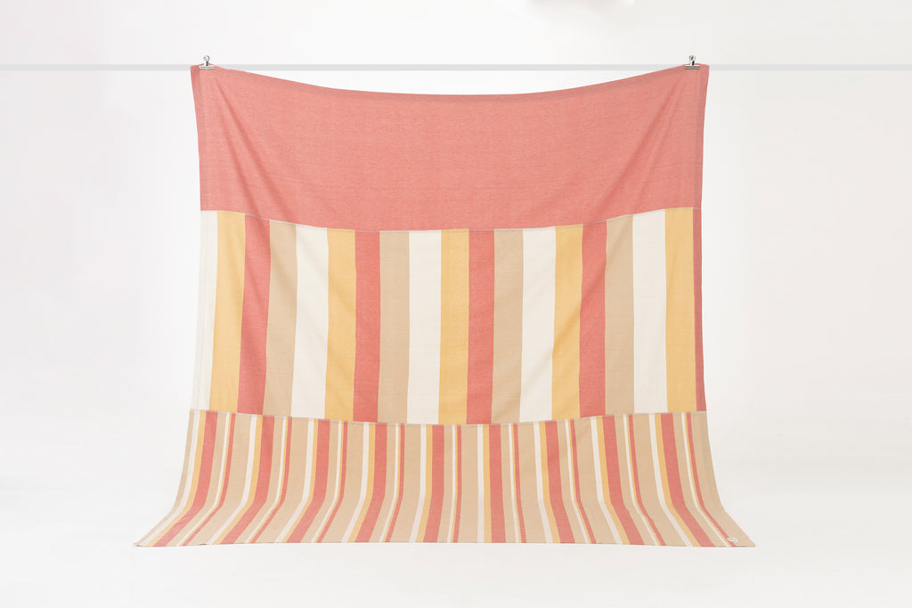 The Hues #1 Yatak Örtüsü – Sınırlı Sayıda El Yapımı Konfor image 6