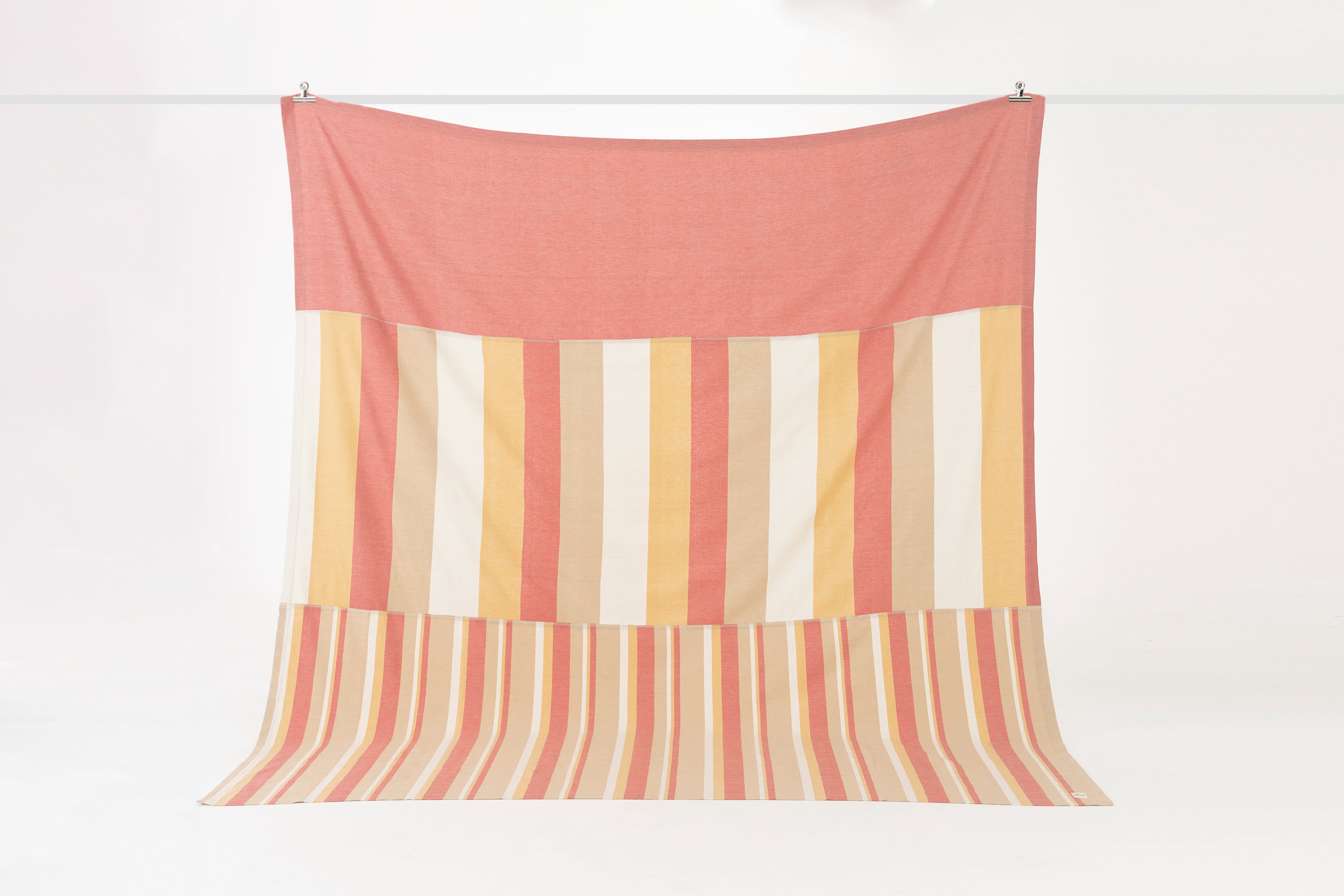 The Hues #1 Yatak Örtüsü – Sınırlı Sayıda El Yapımı Konfor image 6