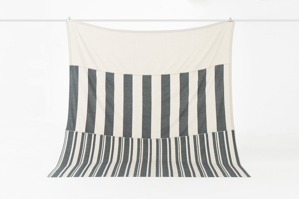 The Hues  #7 Yatak Örtüsü – Sınırlı Sayıda El Yapımı Konfor image 7