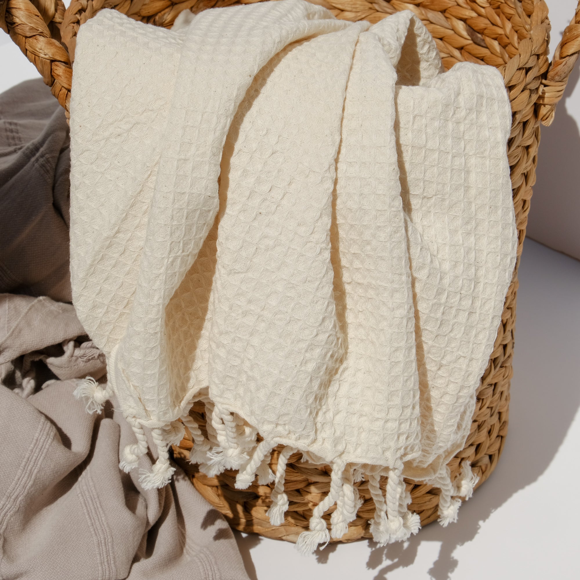 COMFY Yatak Örtüsü | Mavimsi Gri ya da Fildişi rengi, Taşlanmış image 3